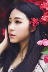 瘦长鬼影